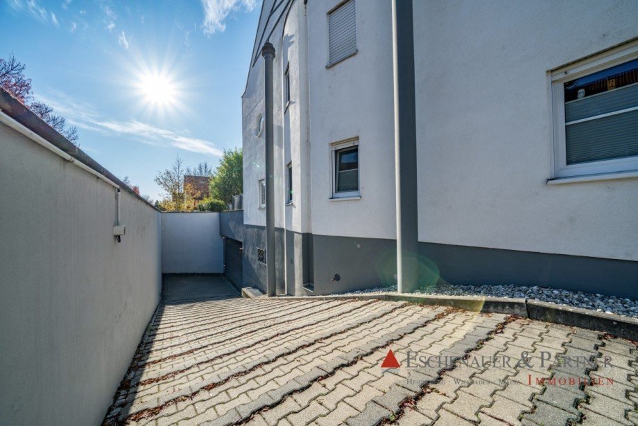 Zufahrt Tiefgarage Dachgeschosswohnung Schwetzingen