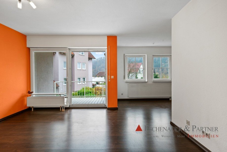 Wohnzimmer Etagenwohnung Neckarsteinach