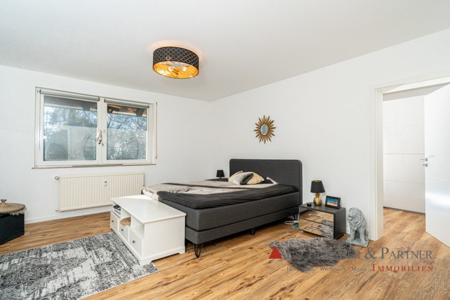 Schlafzimmer Mehrfamilienhaus Mainz-Kostheim