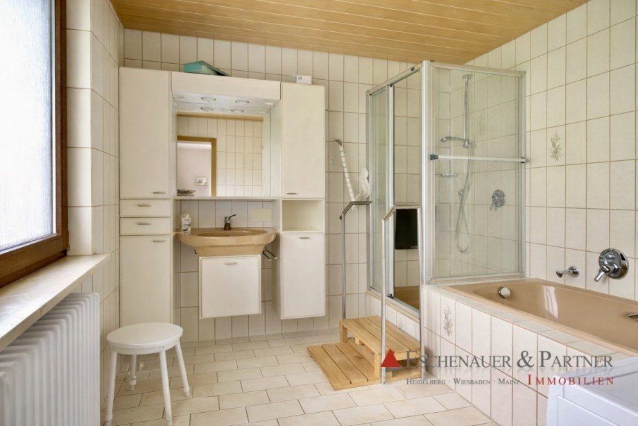 Badezimmer EG Einfamilienhaus Eberbach