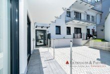 Terrasse Moderne und hochwertige Erdgeschosswohnung im Ortskern von Mainz-Hechtsheim