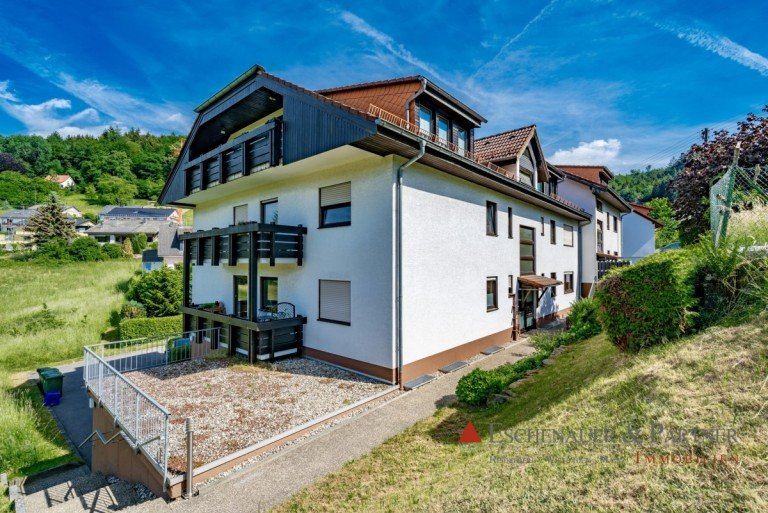 Ansicht Wilhelmsfeld Erdgeschosswohnung WOHNEN IM GR�NEN - Sch�n geschnittene 3 ZKB mit Balkon und PKW-Stellplatz in Wilhelmsfeld