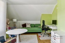 Schlafzimmer Willkommen in Ihrem neuen R�ckzugsort - einer m�blierten 2-Zimmer-Dachgeschosswohnung mit 2 Balkonen
