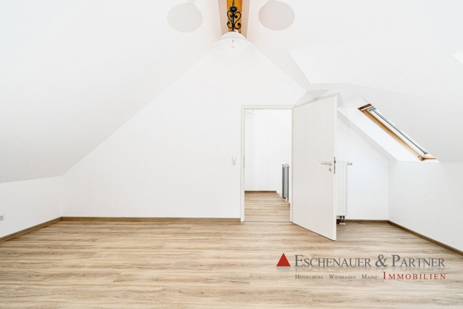 Schlafzimmer Dachgeschosswohnung Weinheim