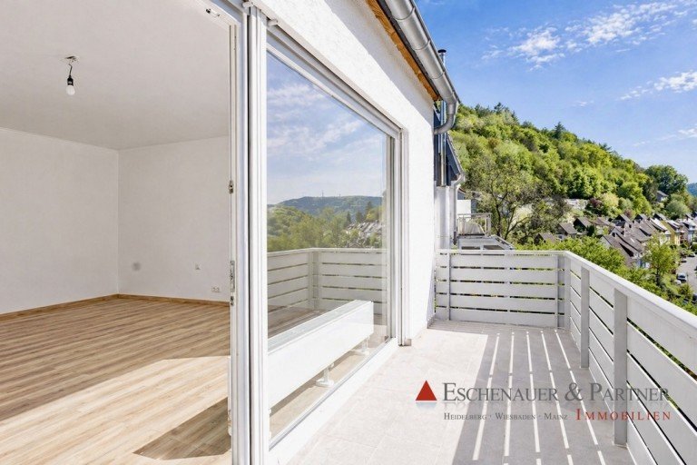 Balkon OG Heidelberg Doppelhaush�lfte Wohnen mit Weitblick in Heidelberg - stilvoll renovierte Doppelhaush�lfte in traumhafter Hanglage