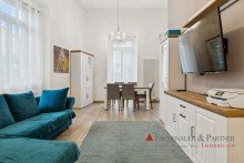 Wohnzimmer Exklusive Altbauwohnung in Toplage: Stilvolles Wohnen im Herzen von Heidelberg-Bergheim