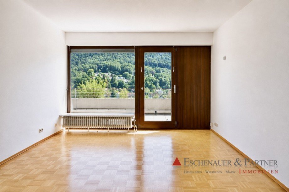 Wohnen über dem Neckar - Familienidylle mit traumhafter Sonnenterrasse und Panoramablick - Photo 1