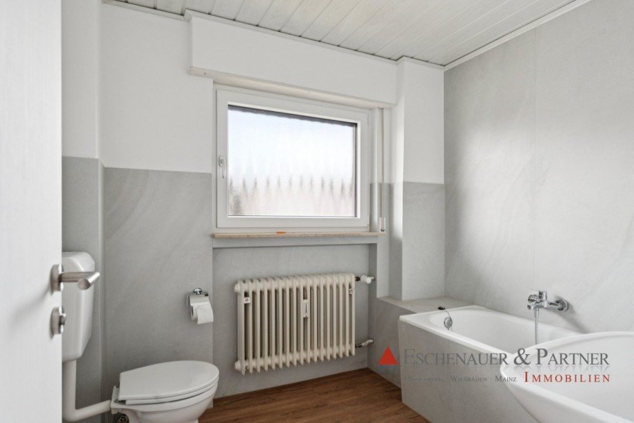 Badezimmer OG Zweifamilienhaus Hemsbach