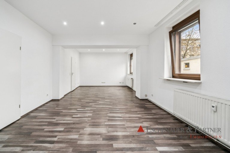 Wohnzimmer Mainz-Kostheim Erdgeschosswohnung Sch�ne 3 Zimmerwohnung mit eigener Garage in Mainz-Kostheim
