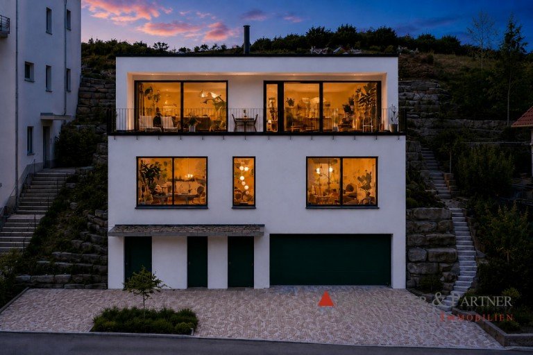 Hausansicht Wilhelmsfeld Einfamilienhaus Architektenvilla am Waldrand | 282 m�, A+, Panoramablick & au�ergew�hnliche Privatsph�re