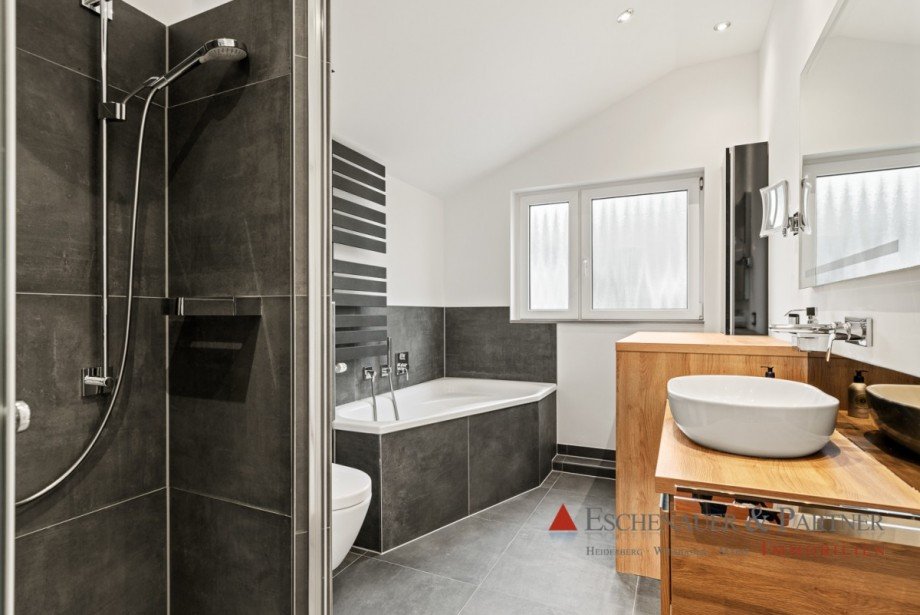 Badezimmer Dachgeschosswohnung Hochheim am Main