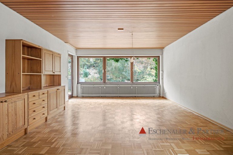 Wohnzimmer Heidelberg Etagenwohnung Idyllisch gelegene 3 ZKB mit Blick ins Gr�n und dem entspannenden Gepl�tscher eines Baches