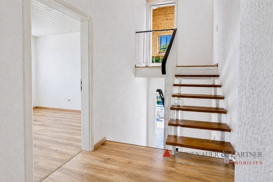 Treppenhaus Doppelhaush�lfte Heidelberg