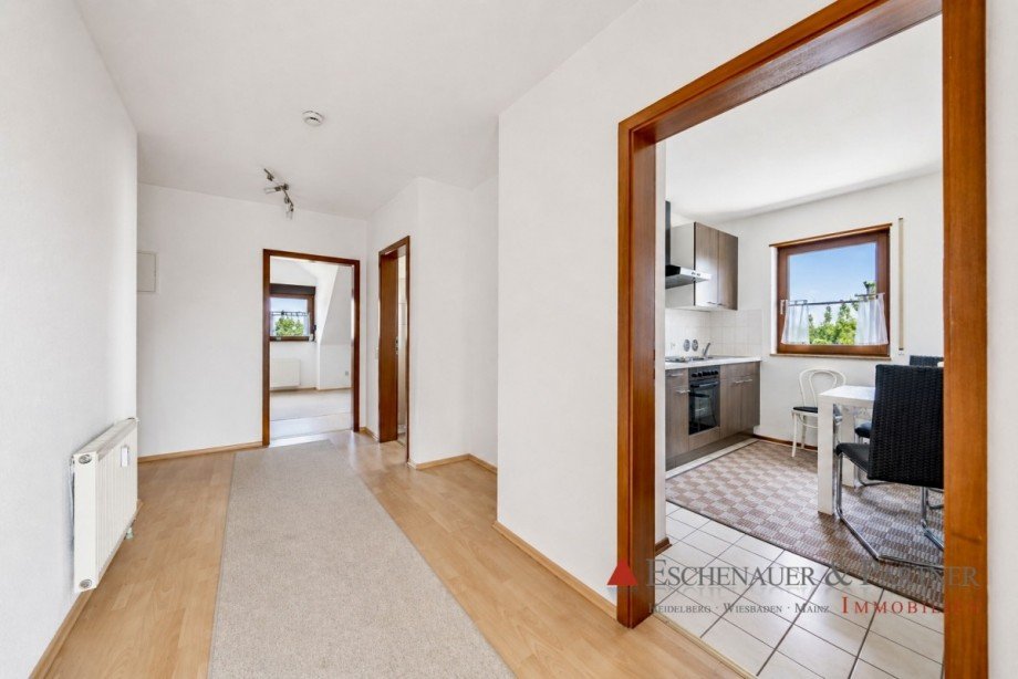 Flur (altes Bild) Dachgeschosswohnung Reilingen