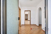 Flur Wohnen �ber dem Neckar - Familienidylle mit traumhafter Sonnenterrasse und Panoramablick