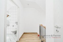 Flur Gem�tliche Dachgeschoss-Maisonette-Wohnung mit Balkon nahe dem historischen Altstadtkern