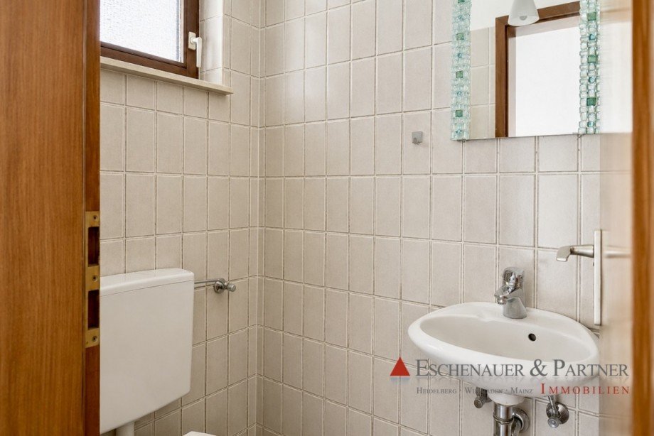 G�ste-WC Reihenendhaus Eppstein