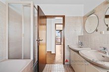 Badezimmer Ruhige, sch�ne 3 Zimmer Mietwohnung mit traumhaft gro�em Balkon in Auringen!