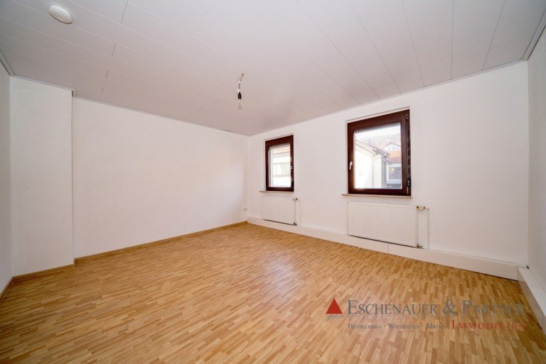 Wohnzimmer Nu�loch Etagenwohnung KEIN BALKON ABER TROTZDEM GEM�TLICH - 3 ZKB in direkter Innenstadtlage von Nu�loch.