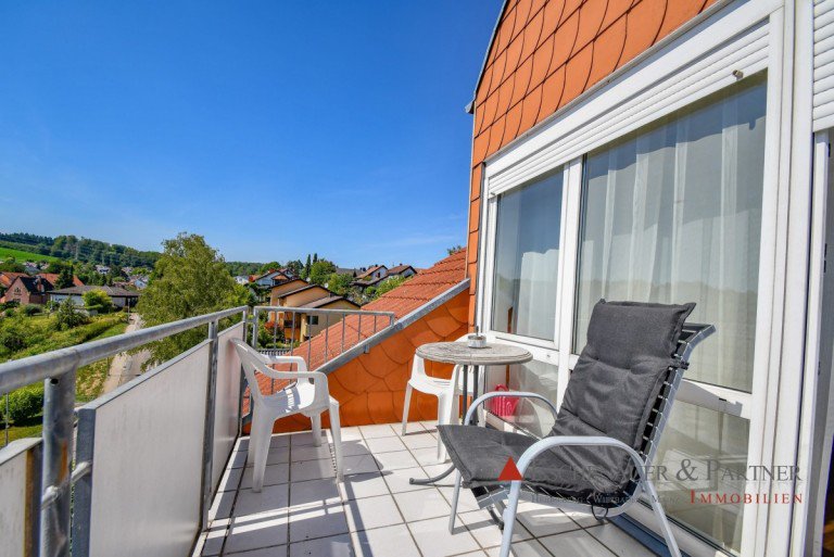 Balkon Leimen Dachgeschosswohnung Exklusive Dachgeschosswohnung in Leimen-Gauangelloch sucht dynamisches Paar.