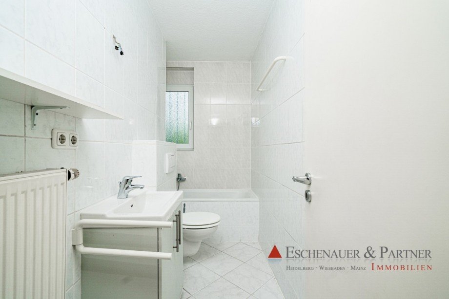 Badezimmer Erdgeschosswohnung Wiesbaden