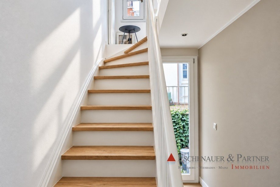 Treppe EG - 1.OG Maisonettewohnung Heidelberg