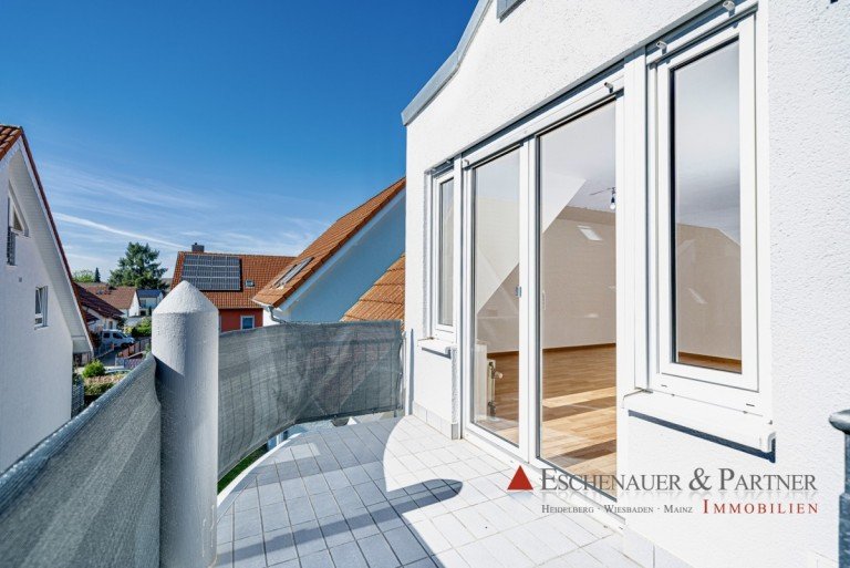 Balkon Eppelheim Dachgeschosswohnung Charmante 2 Zimmer Dachgeschosswohnung mit sonnigem Balkon in Eppelheim