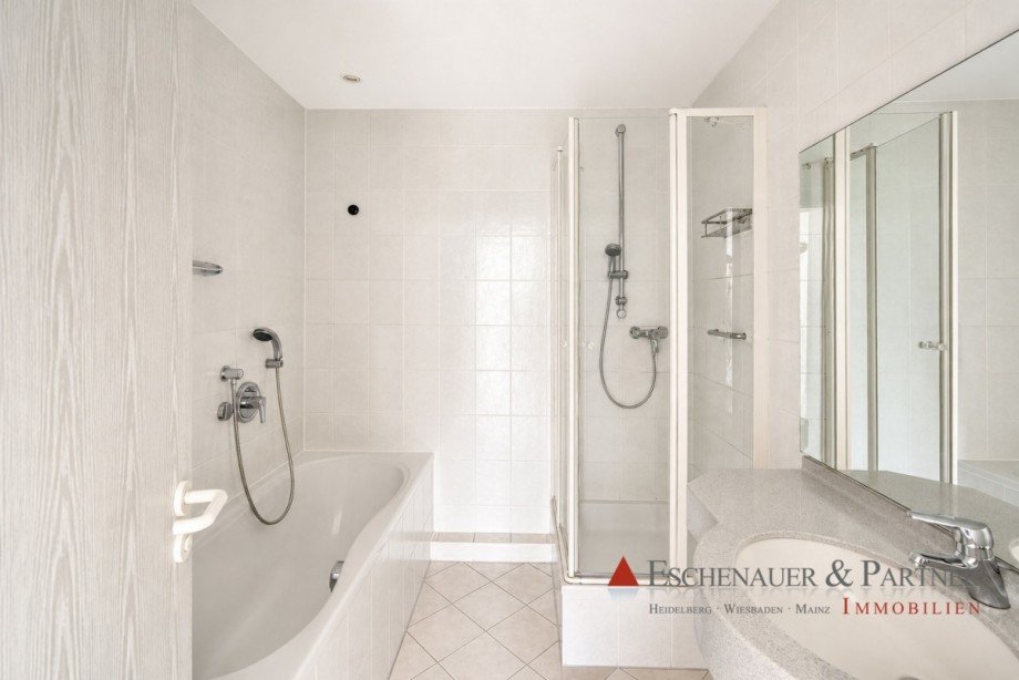 Badezimmer Etagenwohnung Wiesbaden