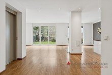 Wohnzimmer Barrierefreie und luxuri�se Maisonett-Wohnung im Hinterhofgeb�ude der Heidelberger-Weststadt