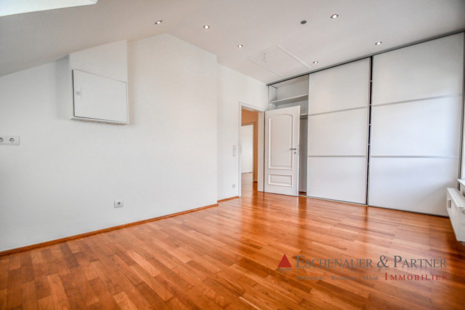 Schlafzimmer Dachgeschosswohnung Nu�loch