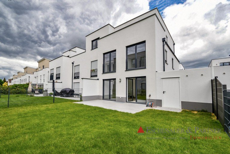 Gartenansicht Hochheim am Main Reiheneckhaus NEUBAU-ERSTBEZUG! Helles Reihenendhaus mit gro�em Garten in Hochheim am Main