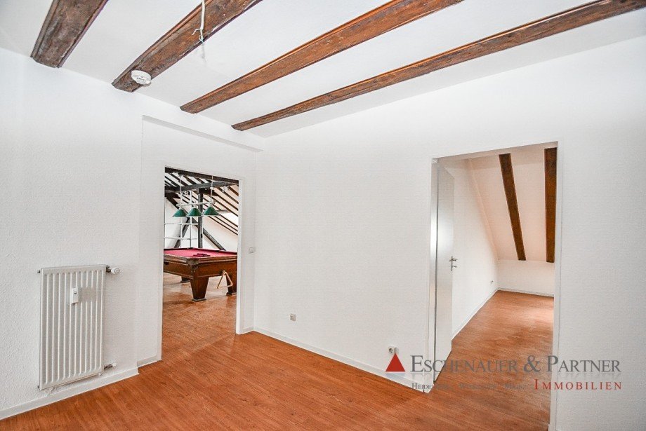 Flur Dachgeschosswohnung Wiesbaden