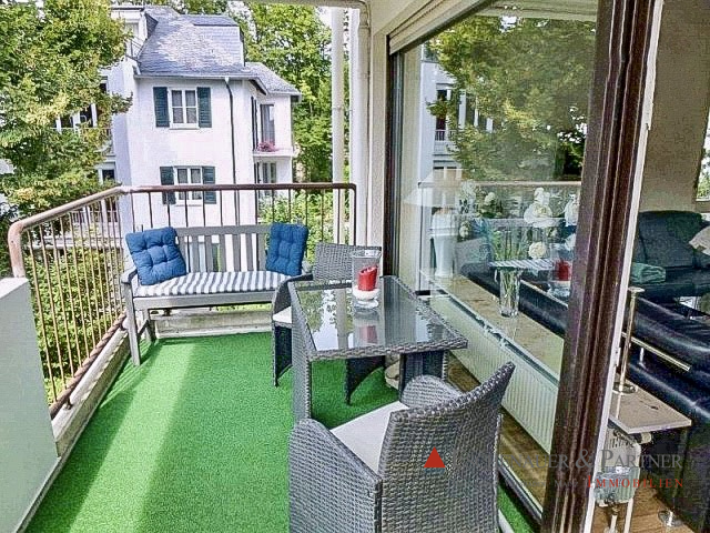 Balkon Wiesbaden Etagenwohnung Gepflegte Citywohnung mit Kamin, Sonnenbalkon und TG-Stellplatz in Wiesbaden