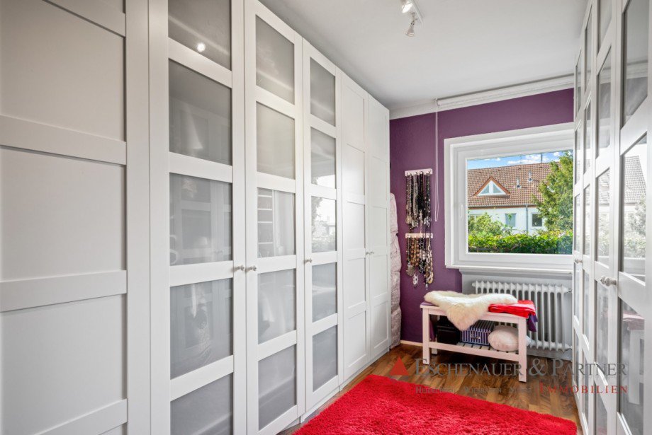 Ankleidezimmer Reihenmittelhaus Wiesbaden