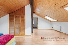 Dachstudio Freistehendes Einfamilienhaus in Wiesbaden mit sch�nem gro�en Grundst�ck