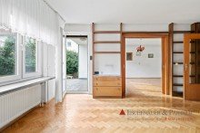 Wohnzimmer Freistehendes Einfamilienhaus in Wiesbaden mit sch�nem gro�en Grundst�ck