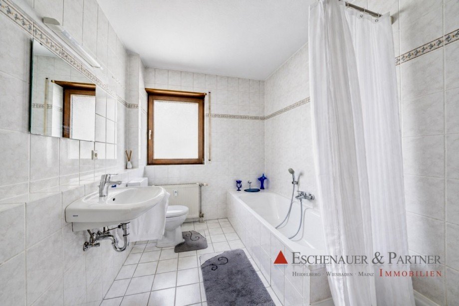 Badezimmer (altes Bild) Dachgeschosswohnung Reilingen