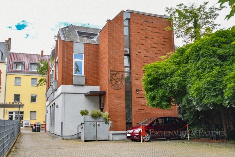 R�ckansicht Wiesbaden B�rohaus Gewerbeeinheit in gut frequentierter Lage von Wiesbaden!