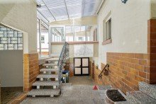 Innenhof (aktueller Zustand) DAS BAUERNHAUS-PROJEKT - Individuelles Einfamilienhaus mit Potential in Heidelberg-Handschuhsheim
