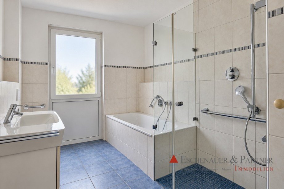 Badezimmer Erdgeschosswohnung Weinheim