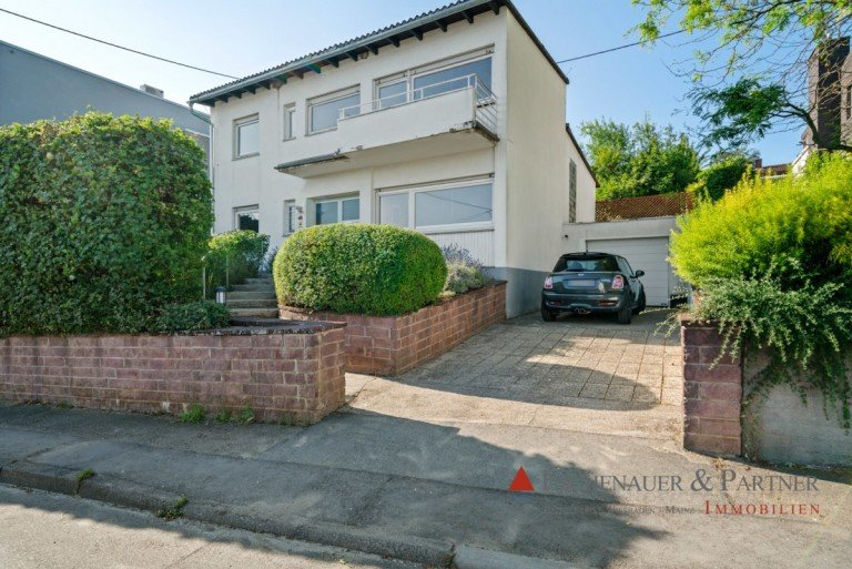 Ansicht Wiesloch Einfamilienhaus Sanierungsbed�ftiges Juwel mit angesagter Split-Level-Bauweise und gro�em Garten in Bestlage