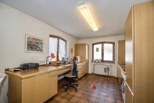 Hauswirtschaftsraum Gro�z�giges Einfamilienhaus mit herrlichem Blick ins Gr�n der Umgebung