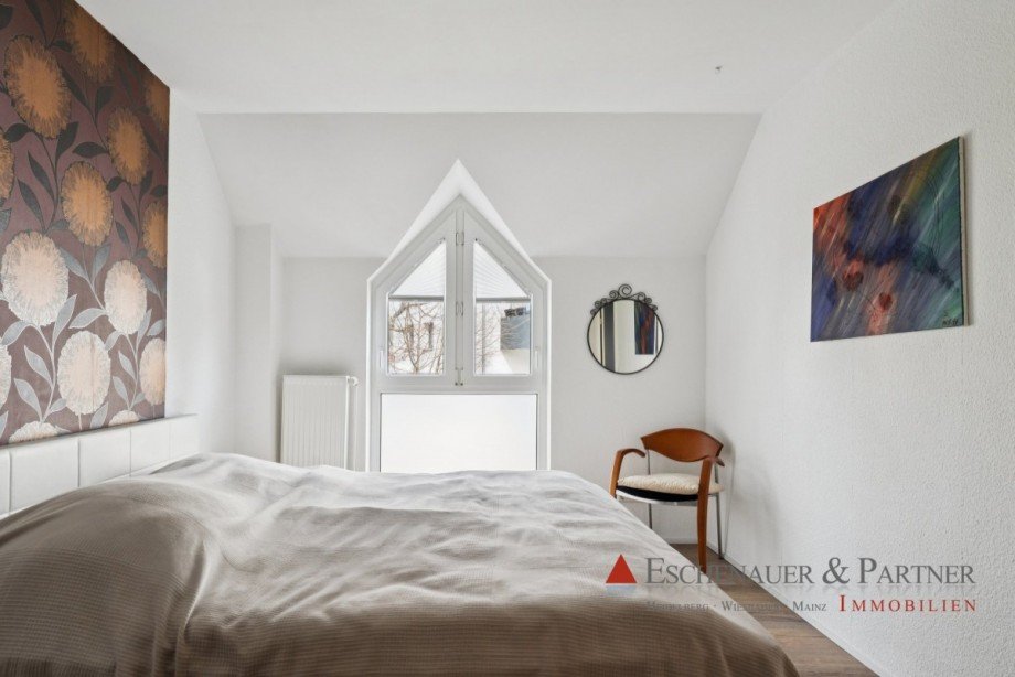 Kinderzimmer DG Reihenmittelhaus Wiesbaden
