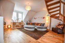 Wohnzimmer Dachgeschoss-Maisonette-Wohnung in toller Wohnlage von Heidelberg-Handschuhsheim