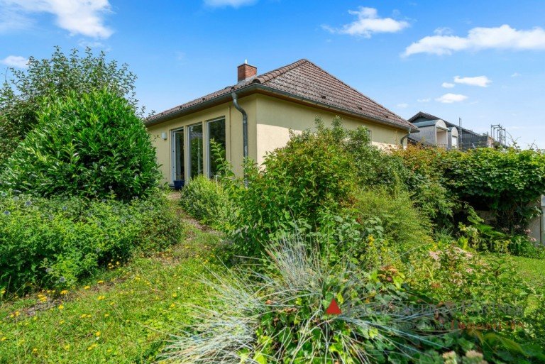 Gartenansicht Wiesloch Einfamilienhaus Einfamilienhaus mit vermieteter Einliegerwohnung auf tollem Grundst�ck in Wiesloch-Baiertal