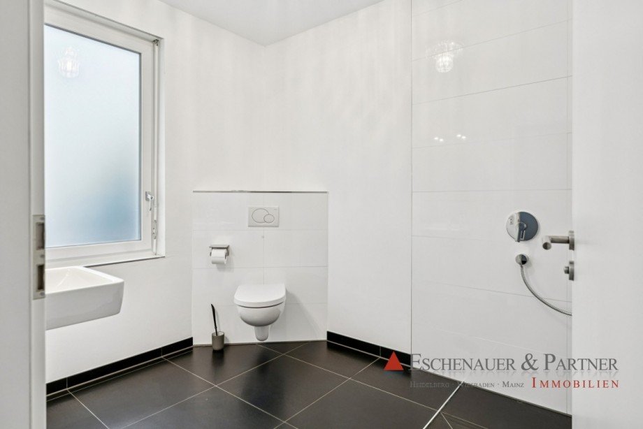 Badezimmer 1 Maisonettewohnung Heidelberg