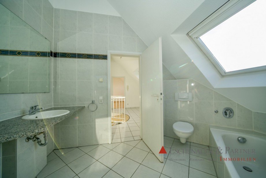Bad Dachgeschosswohnung Schwetzingen