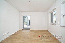 Schlafzimmer Moderne und hochwertige Erdgeschosswohnung im Ortskern von Mainz-Hechtsheim