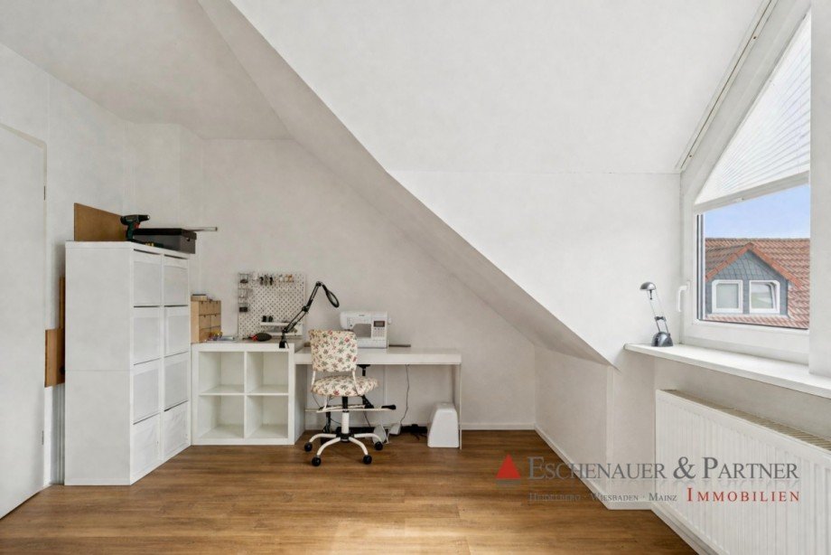 Arbeitszimmer DG Reihenmittelhaus Wiesbaden / Erbenheim