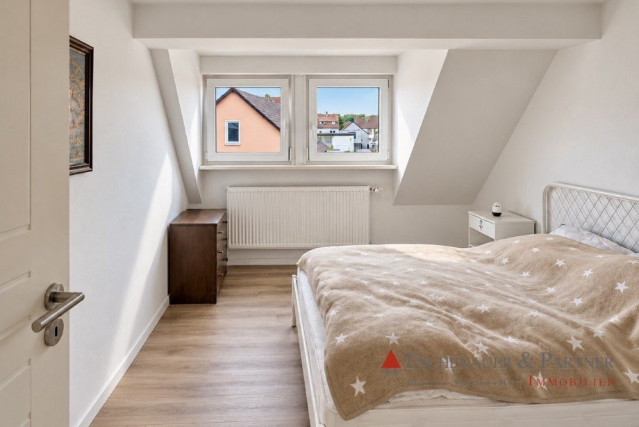 Schlafzimmer DG Wohnung Haus Eppertshausen